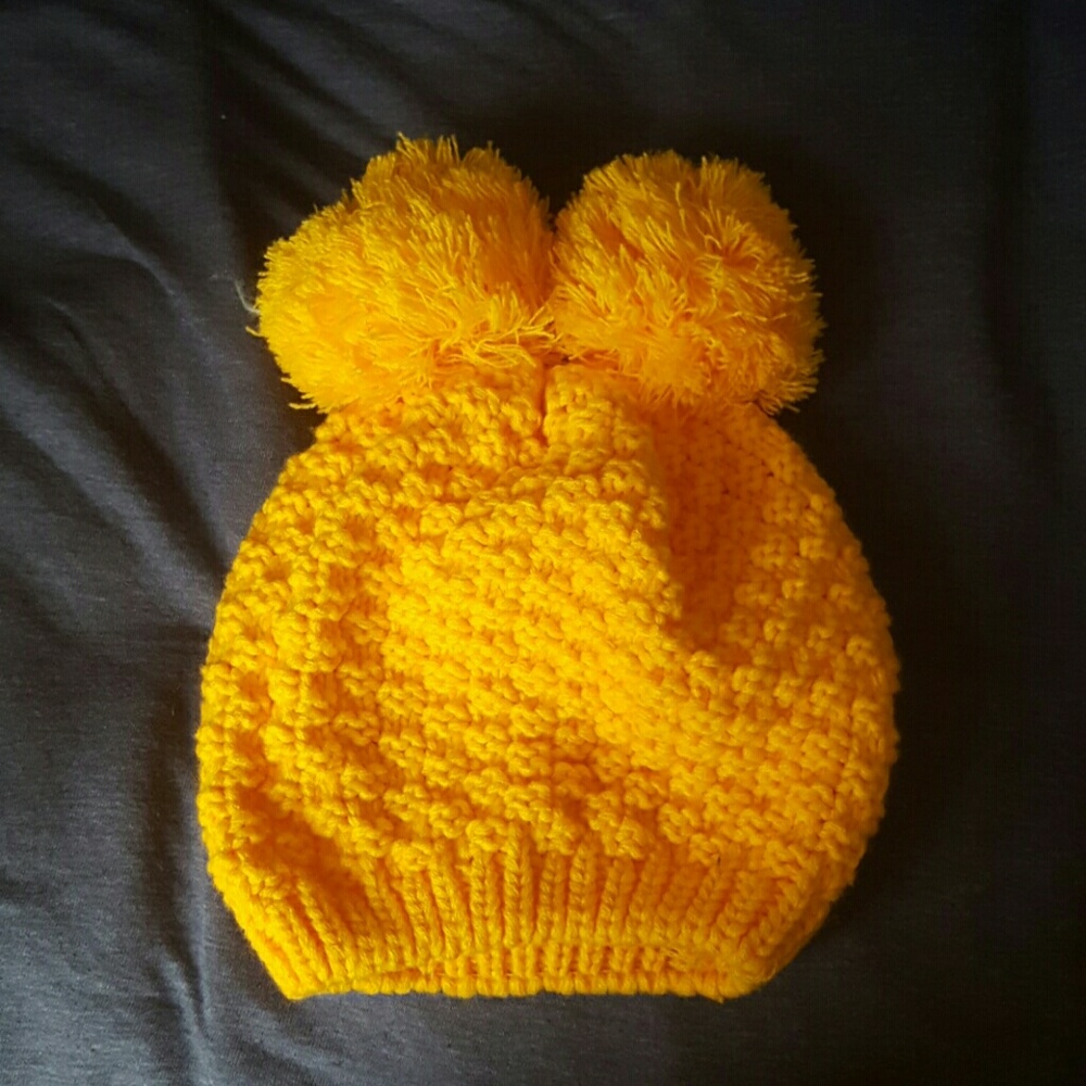 Cute Pompom Beanie